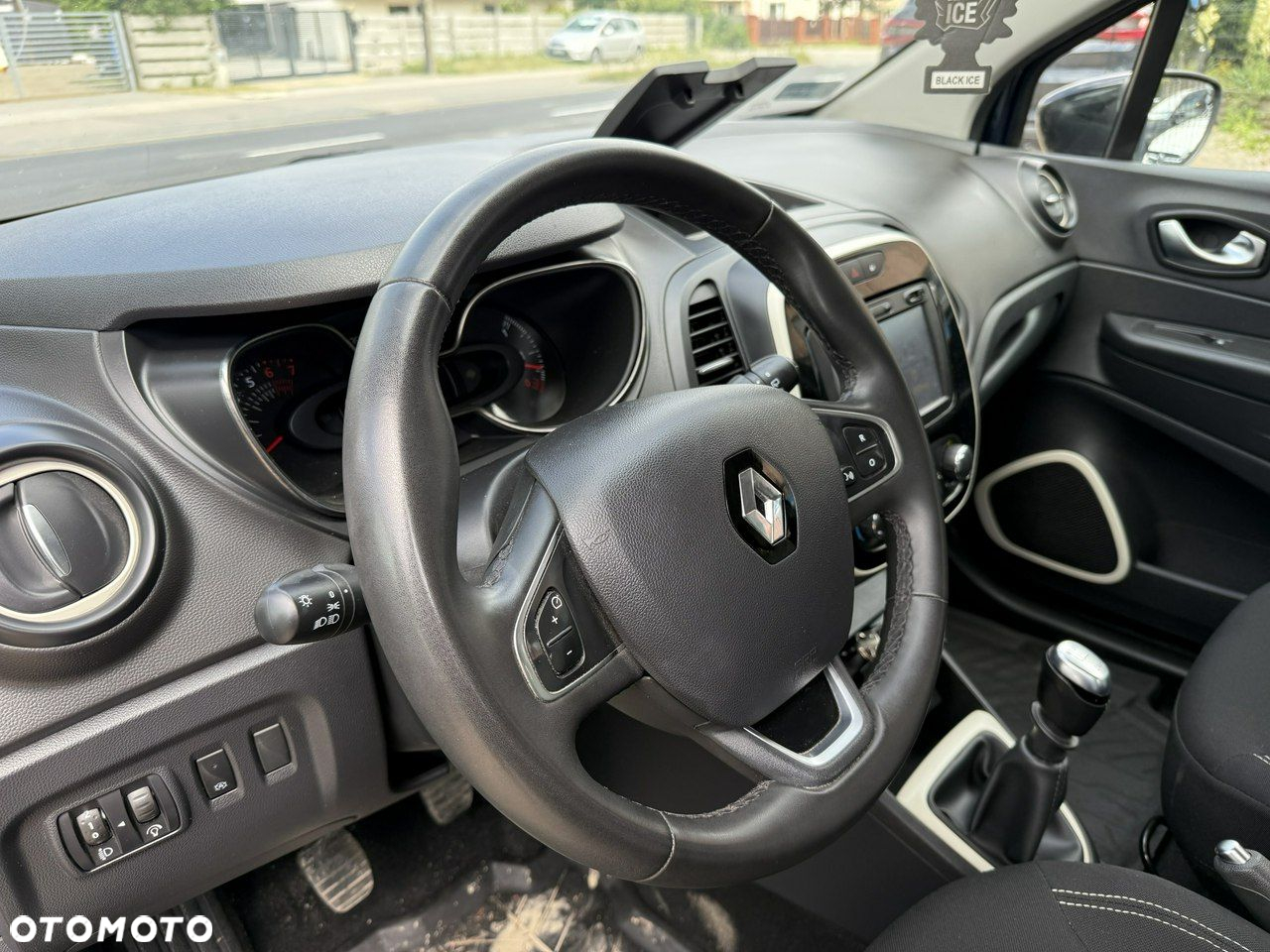 Renault Captur - 13