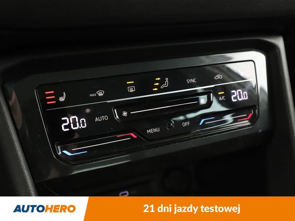 Volkswagen Tiguan - 24