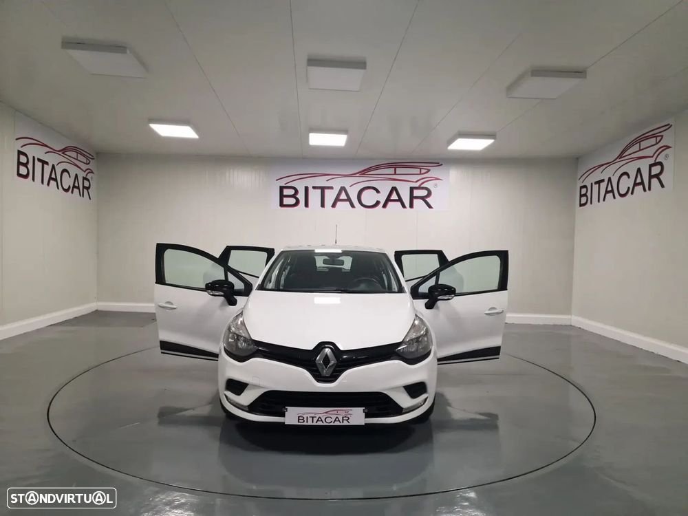 Renault Clio - 27