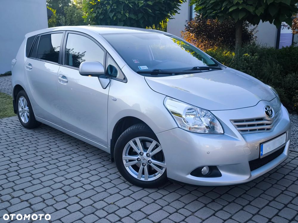 Toyota Verso - 7