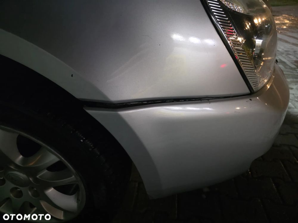 Kia Carnival - 6