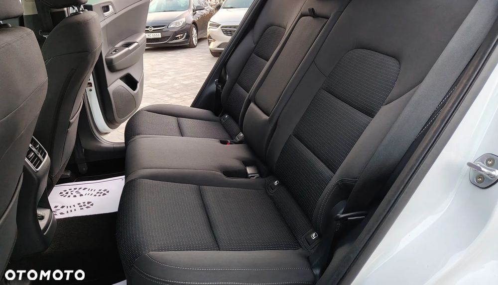 Kia Sportage 1.6 GDI 2WD Dream-Team Edition - 30