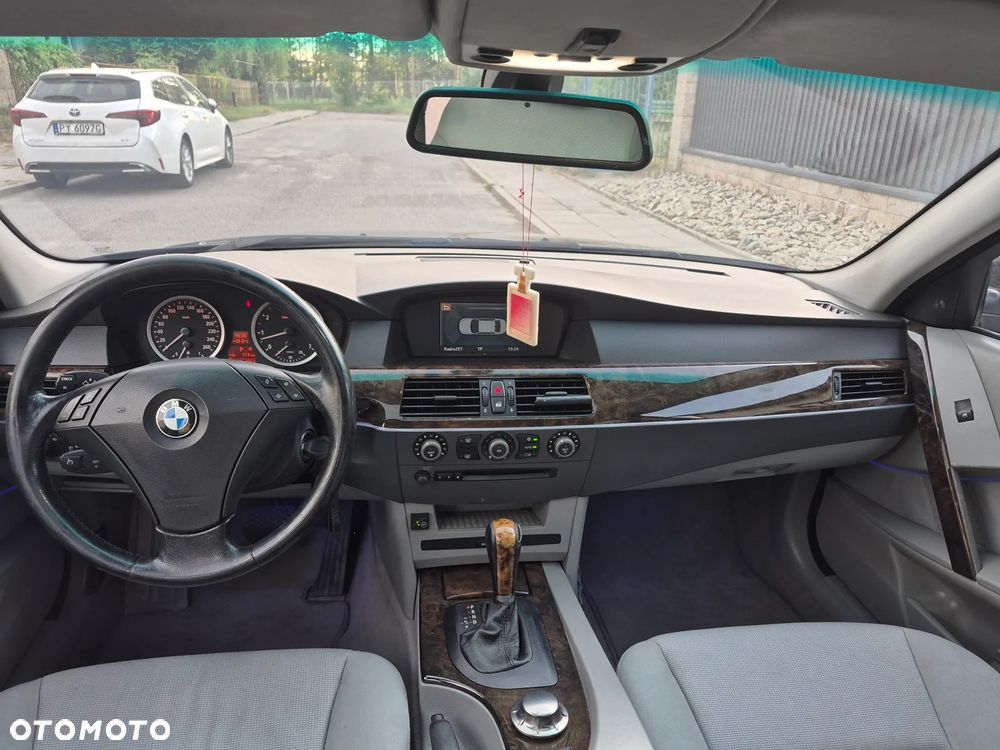 BMW Seria 5 - 24