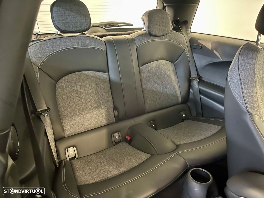 MINI 3 Portas Cooper SE Classic - 18