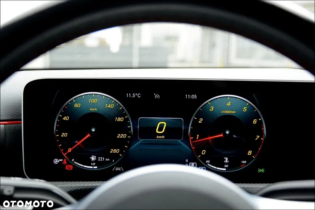 Mercedes-Benz Klasa A 180 AMG Line 7G-DCT - 26