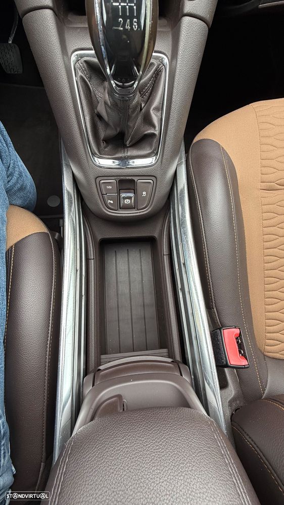 Opel Zafira 1.6 CDTi Executive - 38