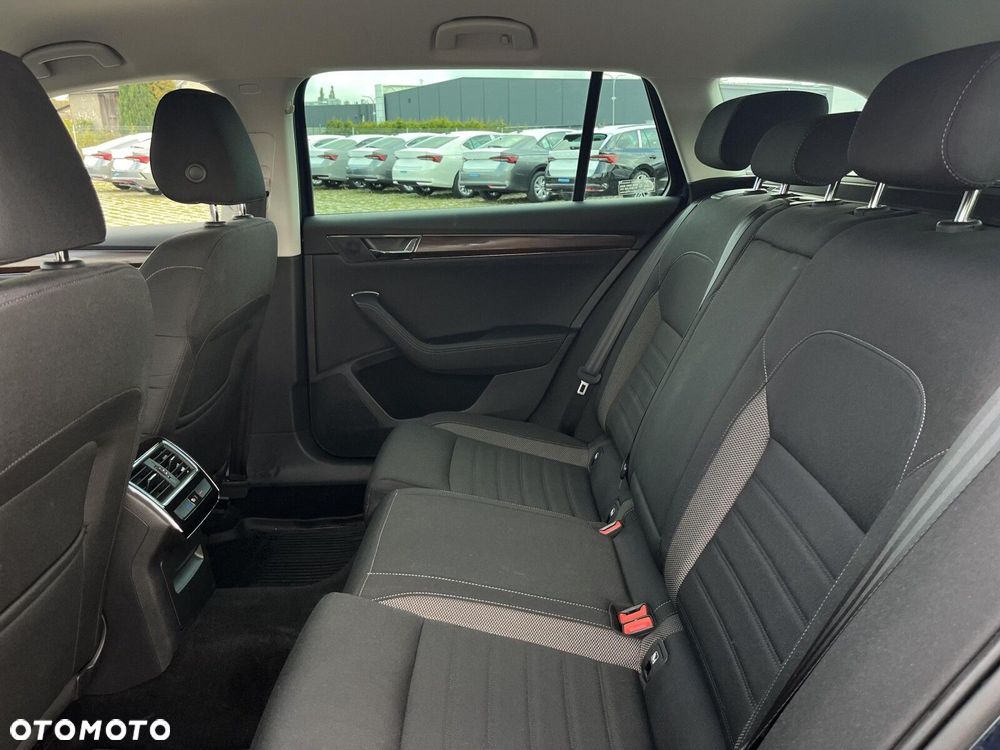 Skoda Superb 2.0 TDI SCR 4x4 Scout DSG - 14