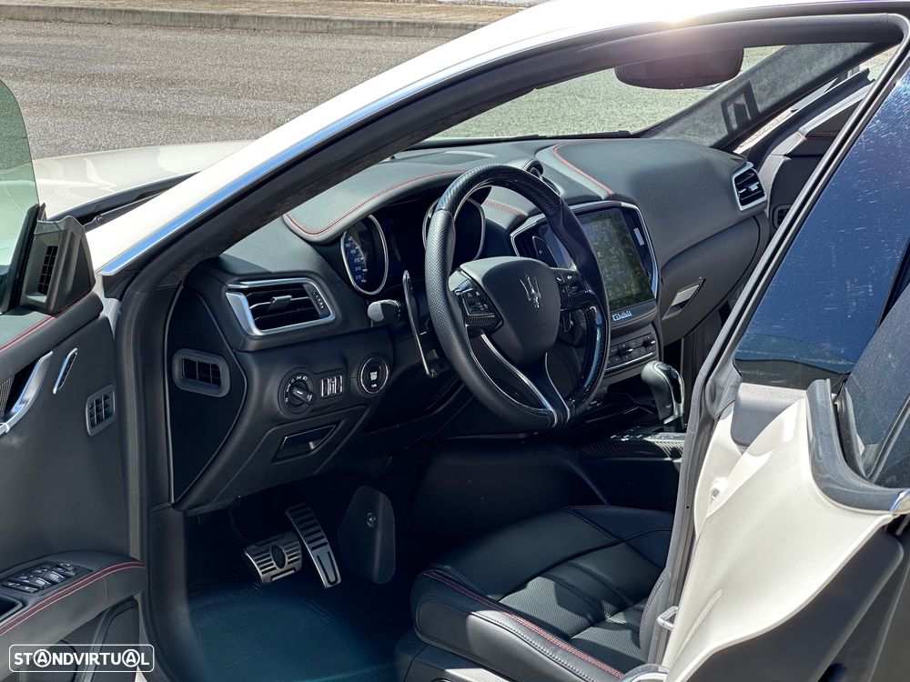 Maserati Ghibli - 13