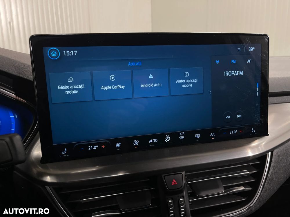 Ford Focus 1.5 EcoBlue 8AT Titanium - 17