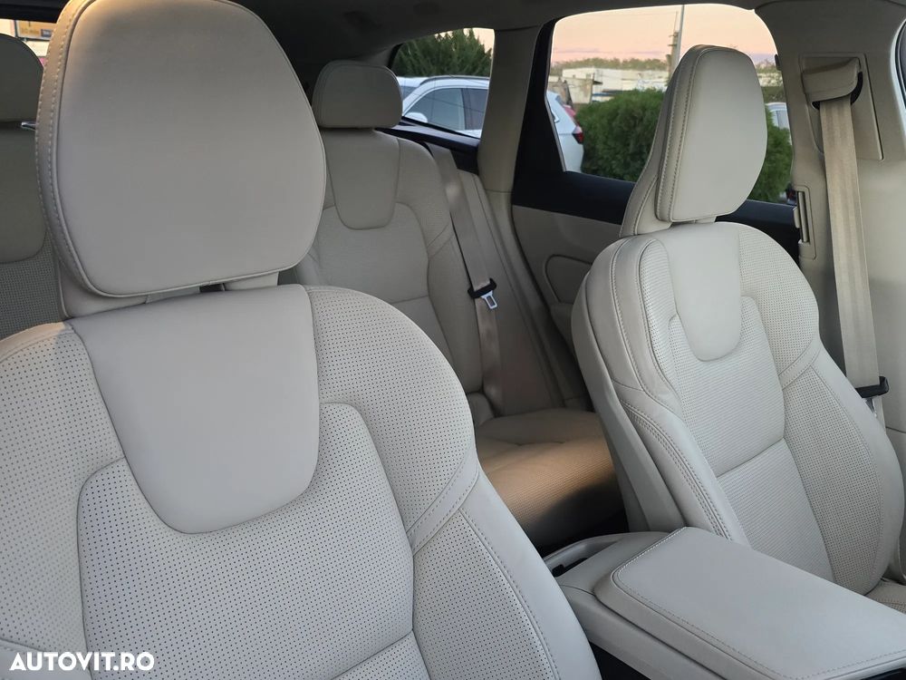 Volvo XC 60 Recharge T8 Twin Engine eAWD Inscription - 27