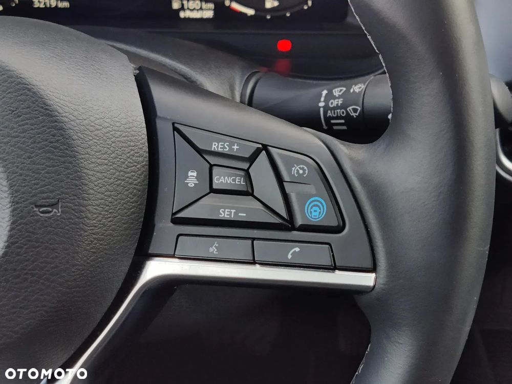 Nissan Juke 1.6 Hybrid N-Connecta AMT - 13