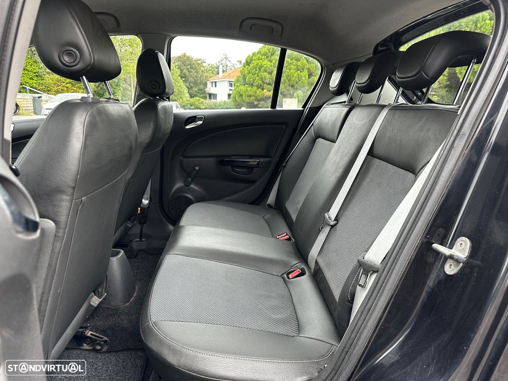 Opel Corsa 1.2 Twinport Cosmo - 10