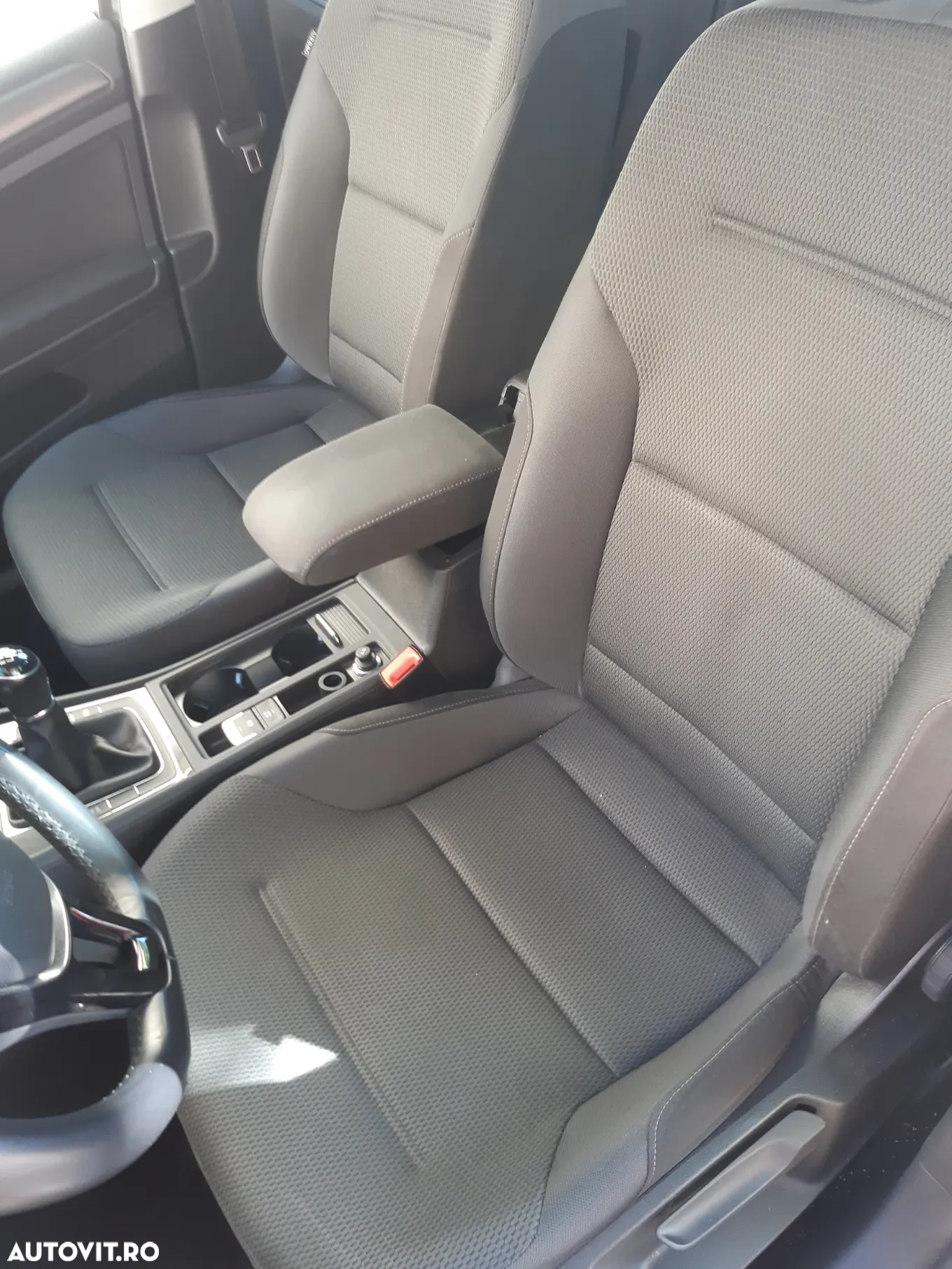 Volkswagen Golf 1.6 TDI Comfortline - 12