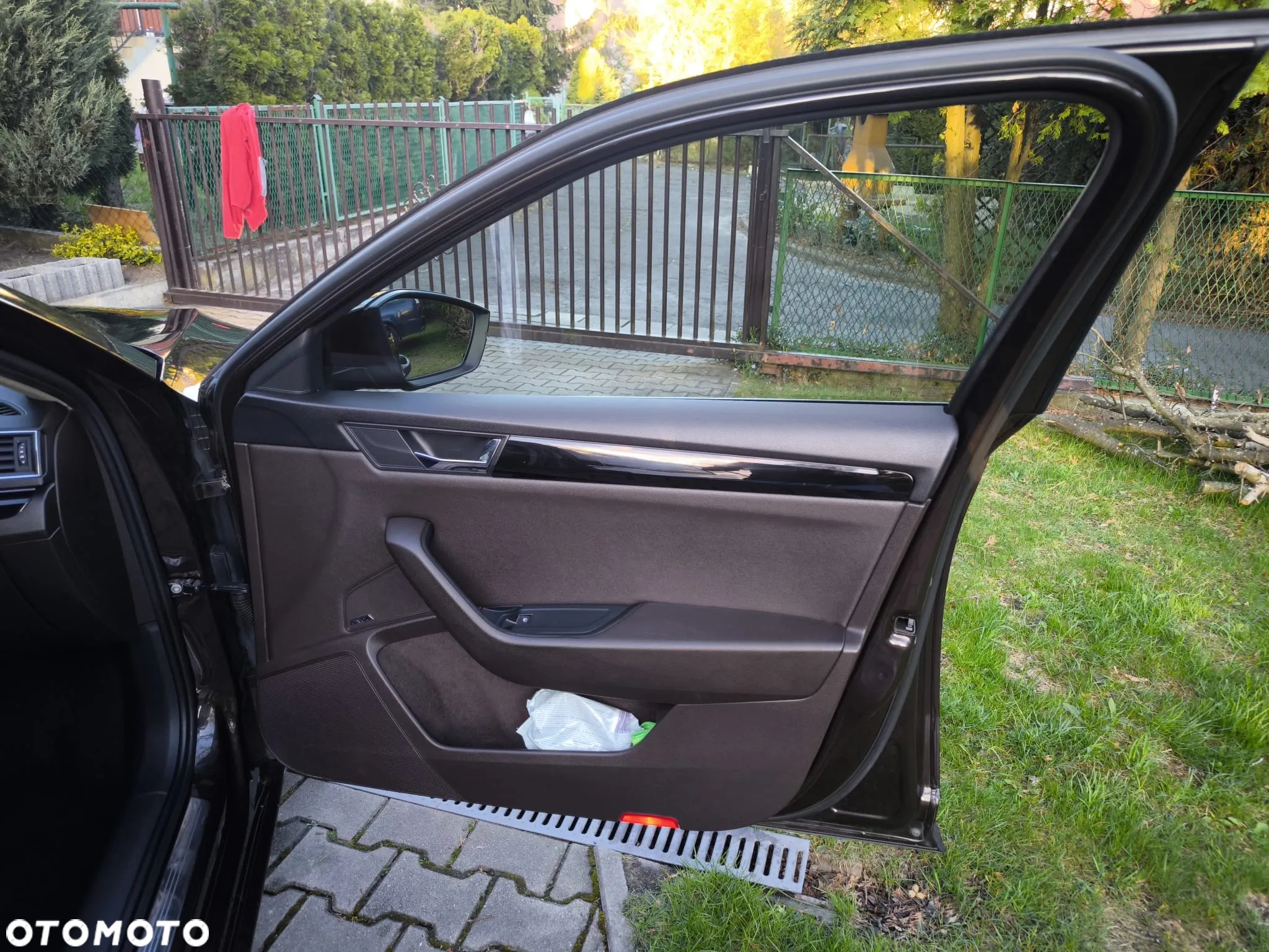 Skoda Superb 2.0 TDI 4x4 L&K DSG - 26