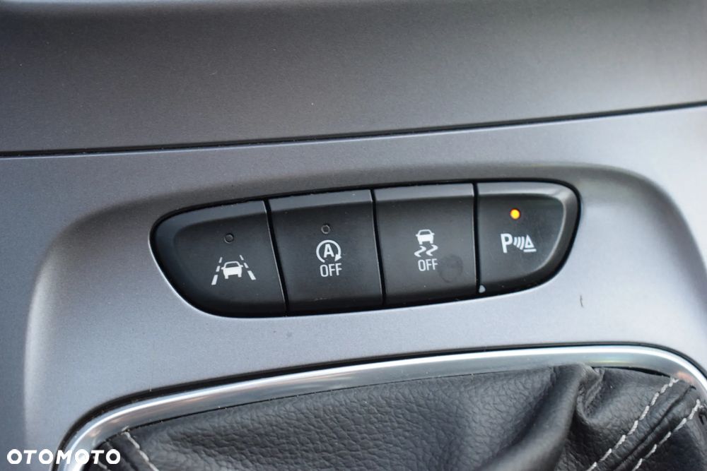 Opel Astra 1.6 CDTI DPF ecoFLEX Start/Stop Exklusiv - 9