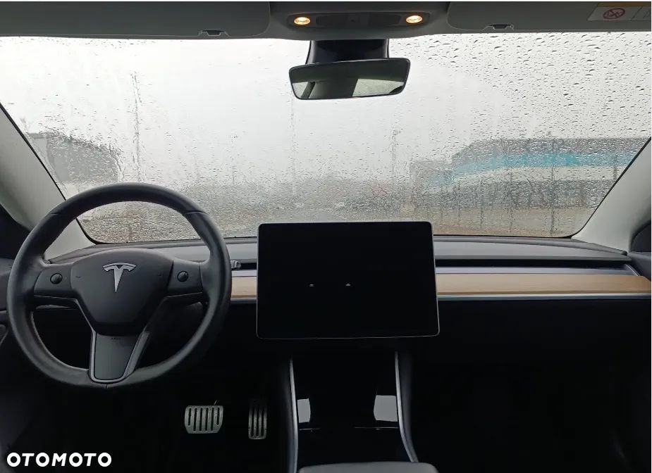 Tesla Model 3 Langstreckenbatterie Allradantrieb Dual Motor - 14