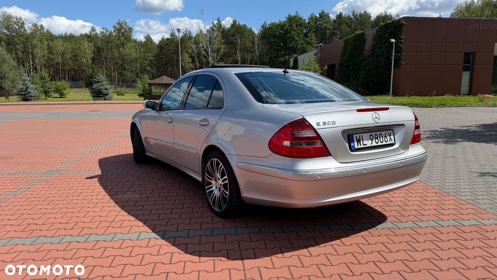 Mercedes-Benz Klasa E 320 Avantgarde - 33