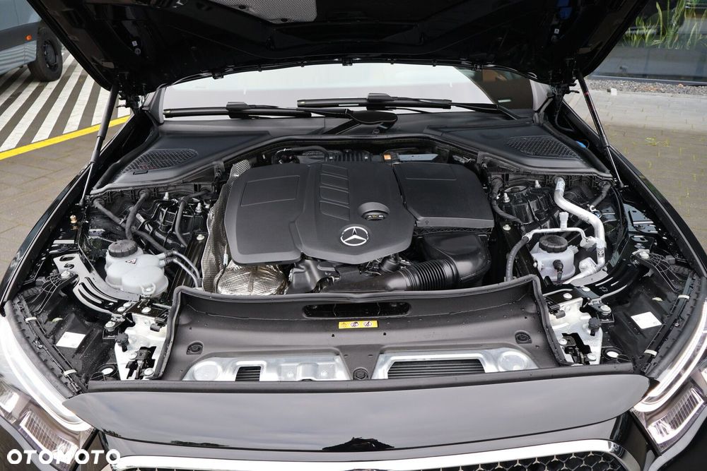 Mercedes-Benz Klasa E - 26