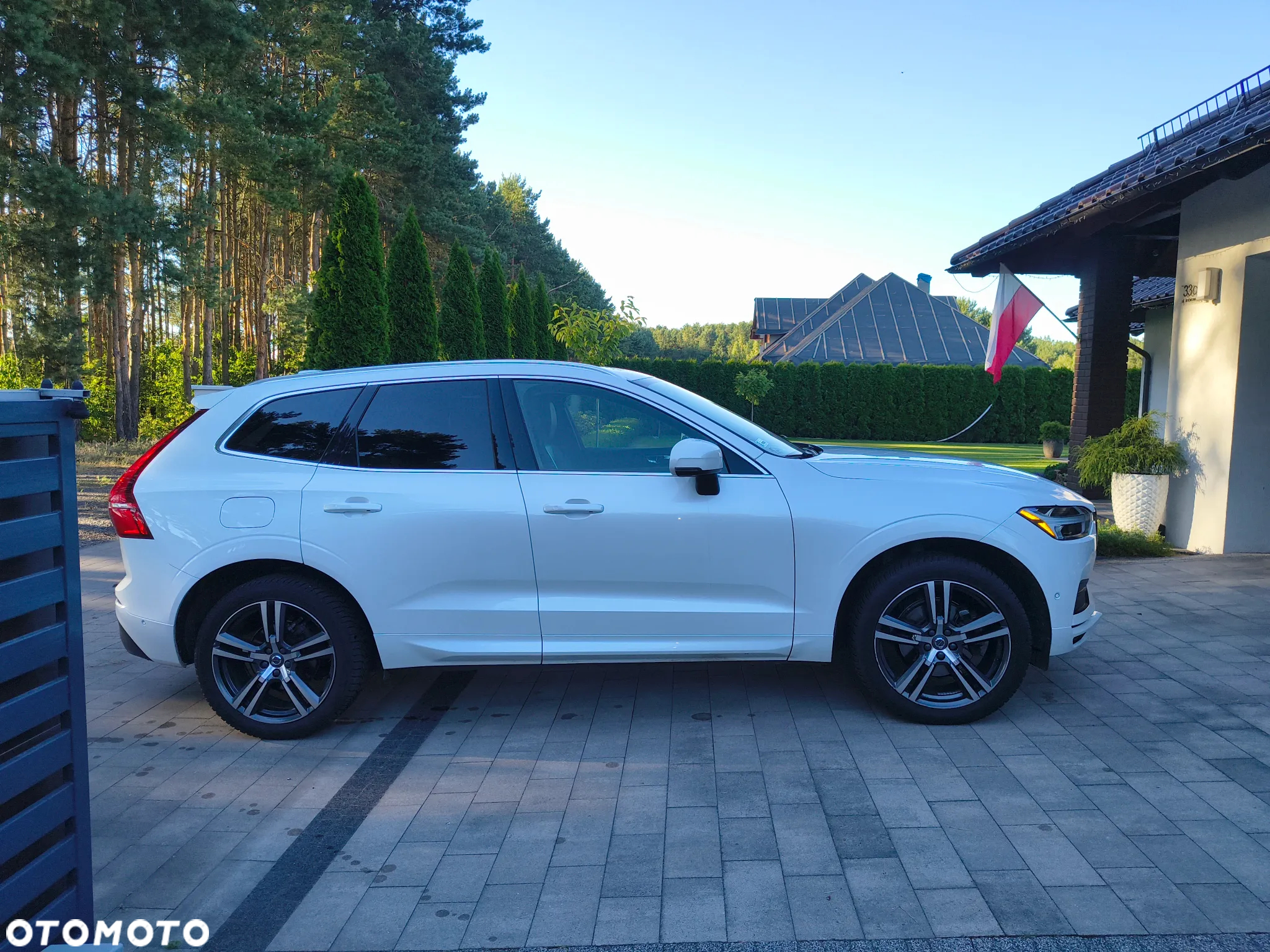 Volvo XC 60 T5 AWD Momentum - 2