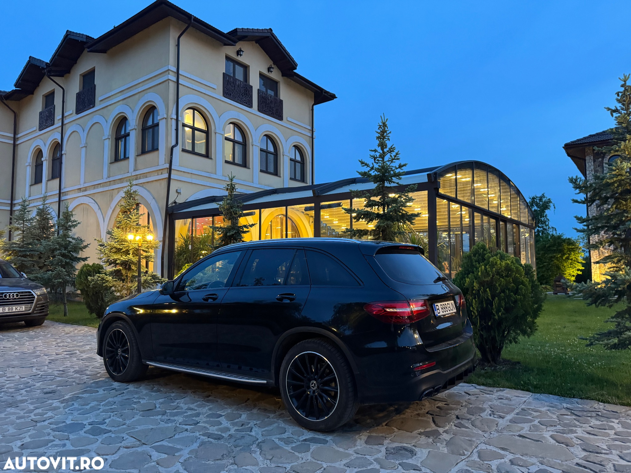 Mercedes-Benz GLC - 10