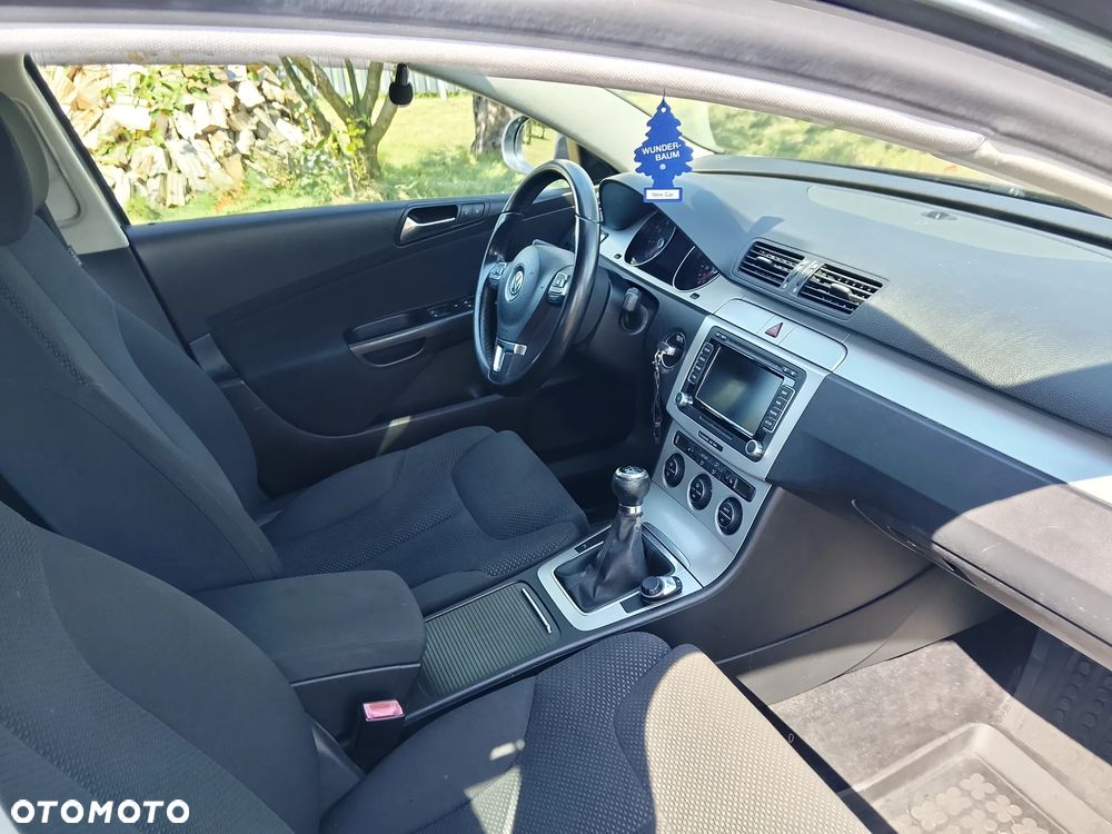 Volkswagen Passat 2.0 TSI Sportline - 9
