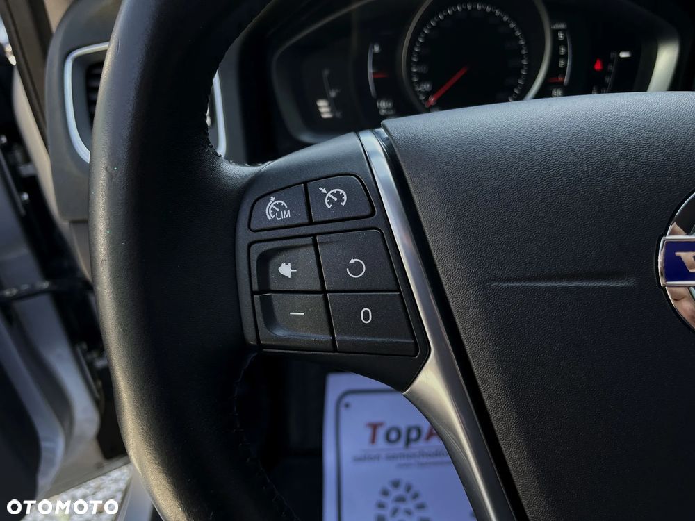 Volvo V60 D4 Geartronic Momentum - 22
