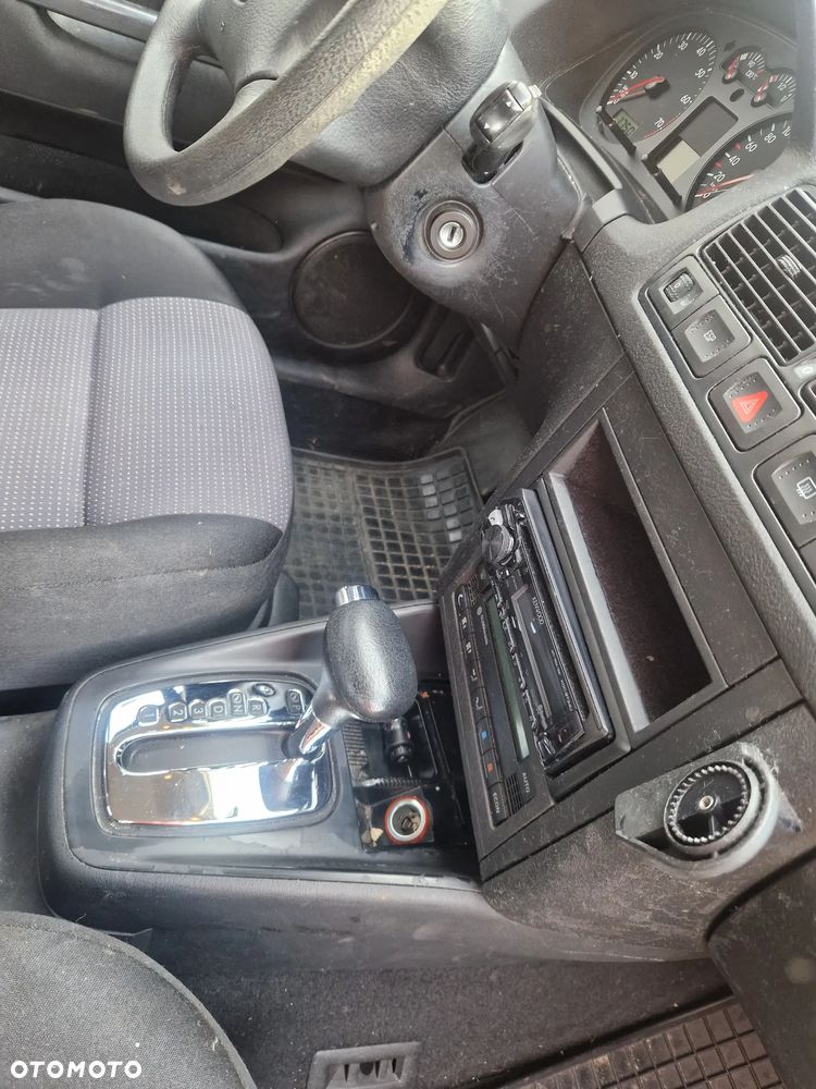 Volkswagen Golf 1.6 Automatik Goal - 8