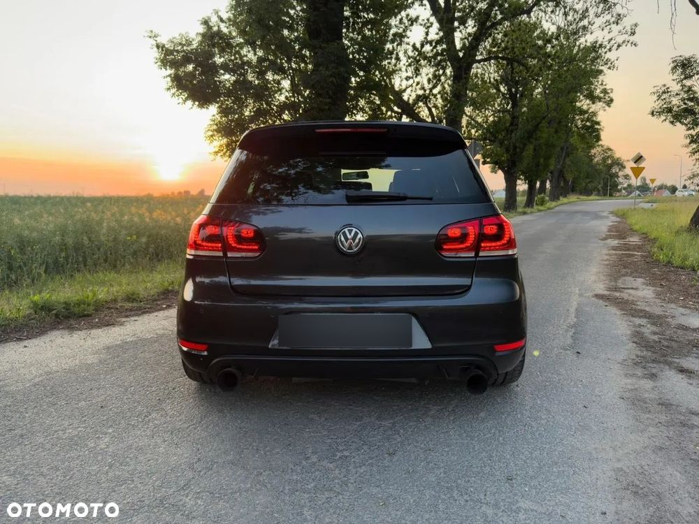 Volkswagen Golf ver-vi-2-0-tsi-gti - 23