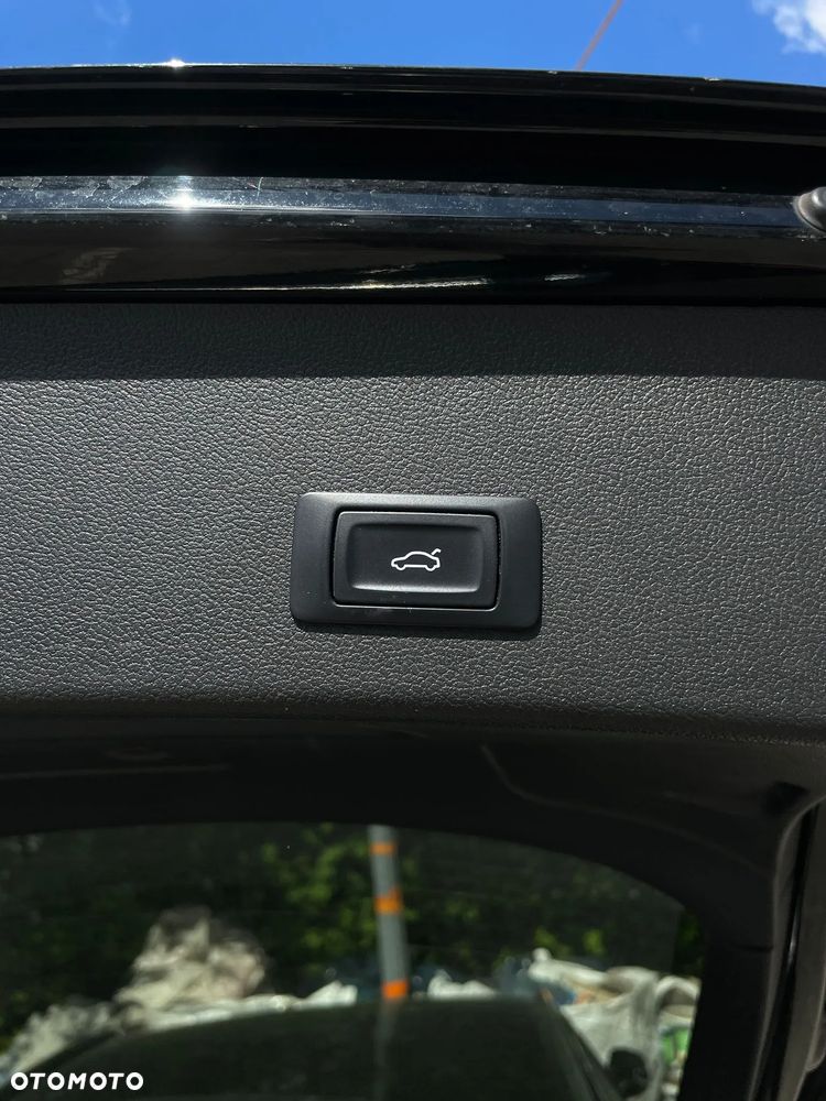 Audi A4 Avant 2.0 TDI Multitronic - 22
