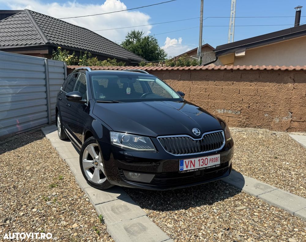 Skoda Octavia 2.0 TDI ELEGANCE DSG - 3