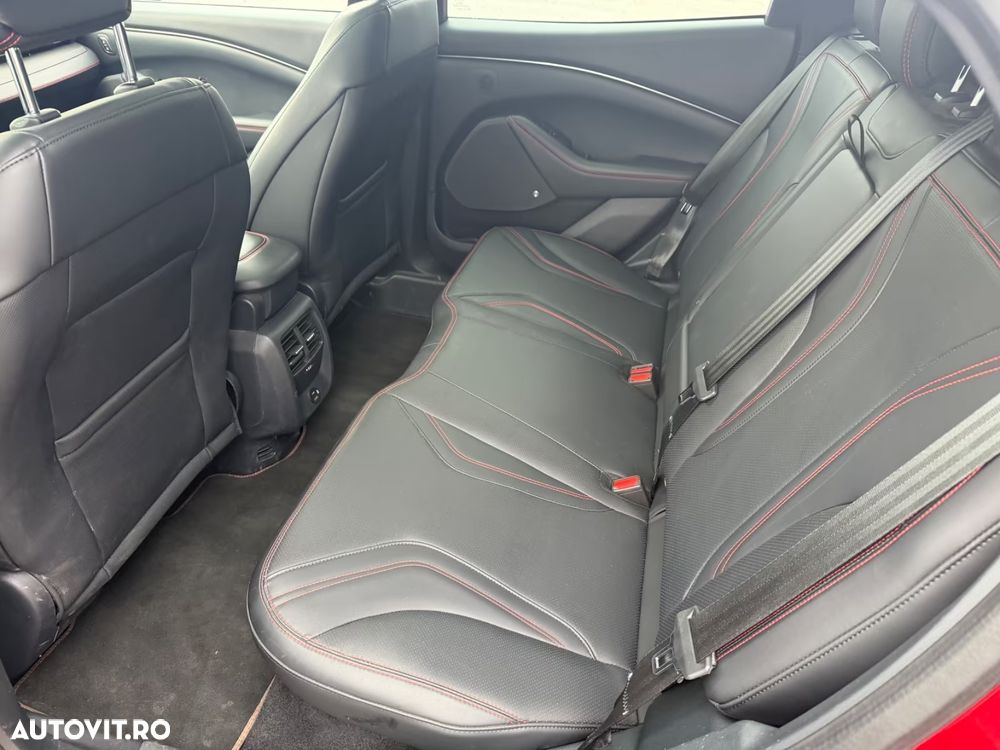 Ford Mustang Mach-E AWD Extended Range 258 kW Premium - 16