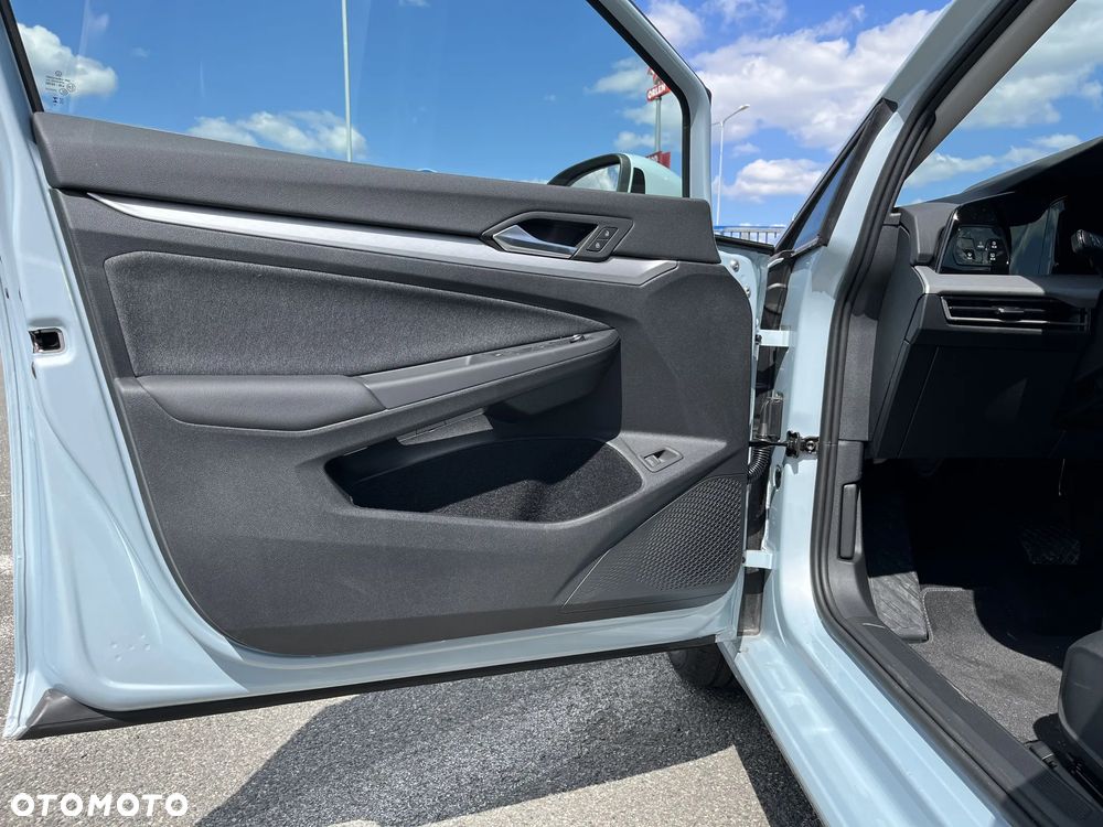 Volkswagen Golf 1.5 eTSI mHEV Life Plus DSG - 10