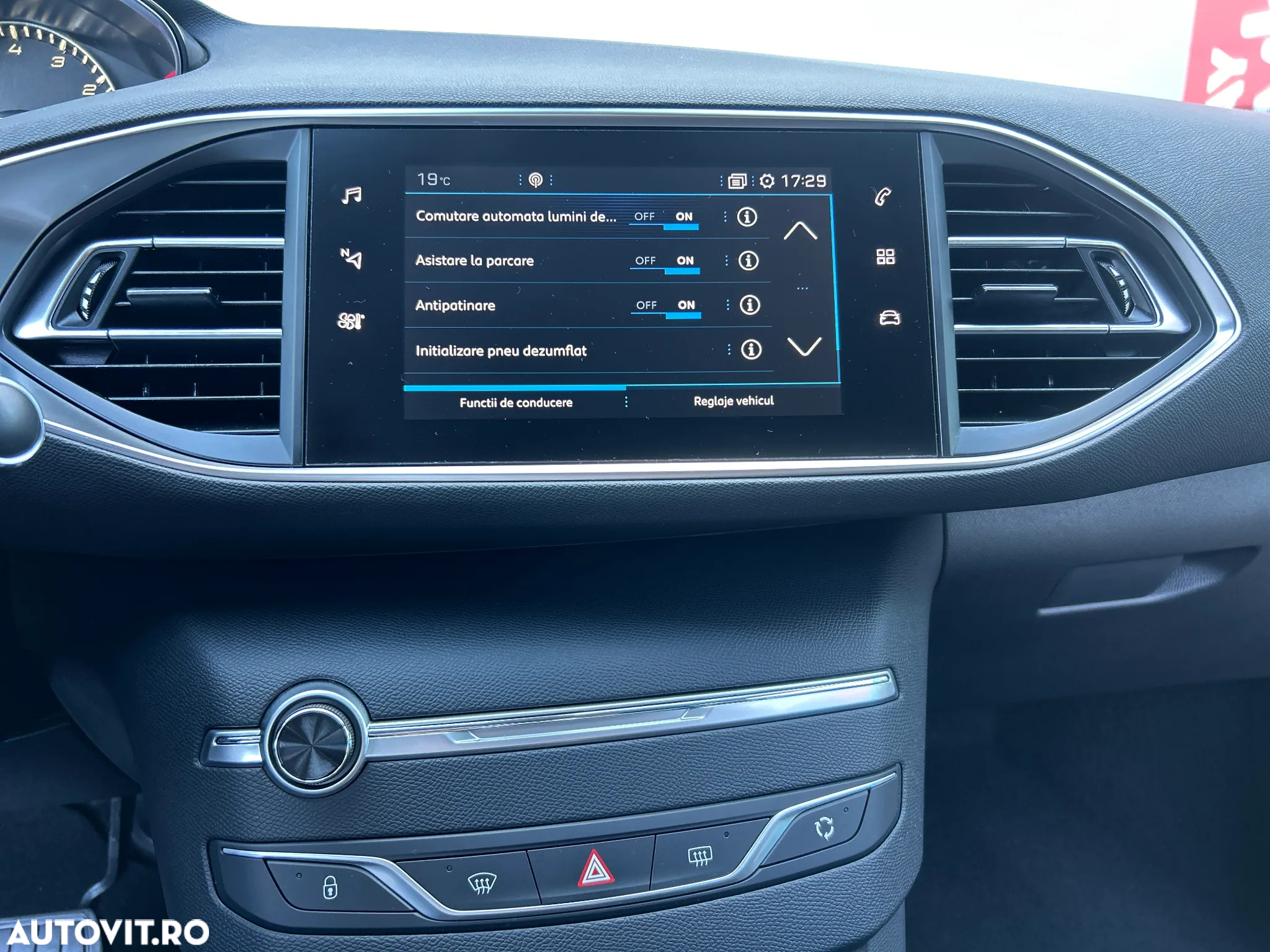 Peugeot 308 1.2L PureTech S&S EAT8 GT Pack - 25
