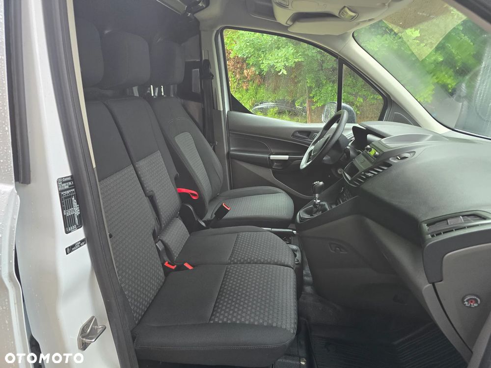 Ford Transit Connect - 16