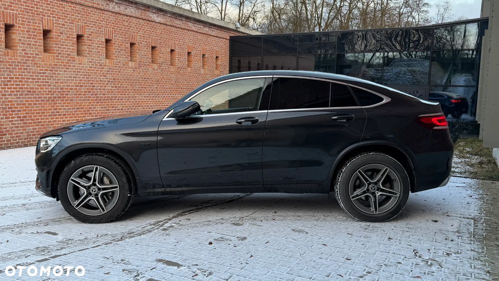 Mercedes-Benz GLC 300 e 4-Matic Business Edition - 11