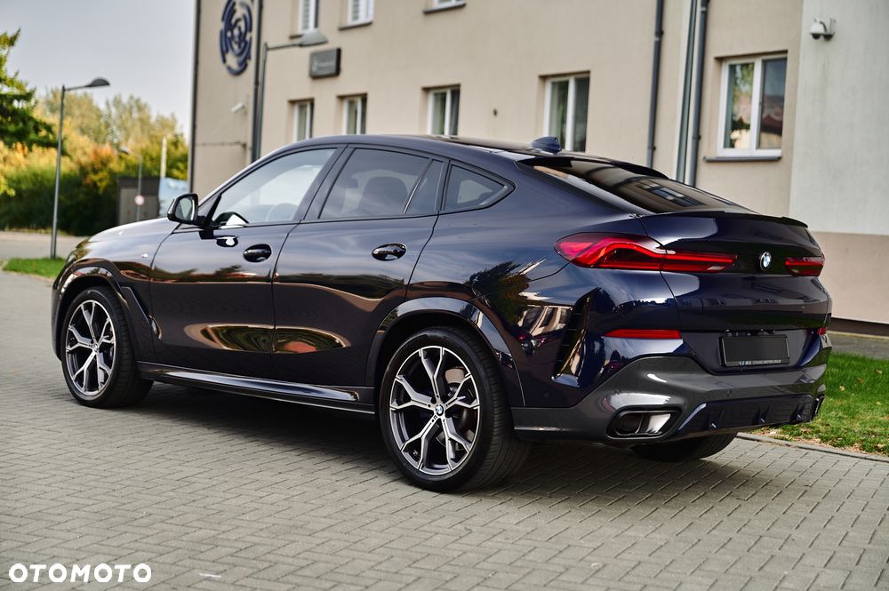 BMW X6 xDrive40d mHEV - 4