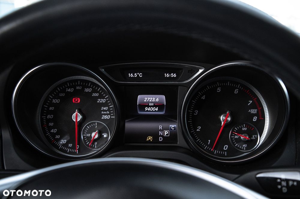 Mercedes-Benz CLA - 23