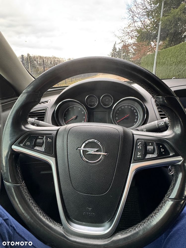 Opel Insignia 1.8 - 8