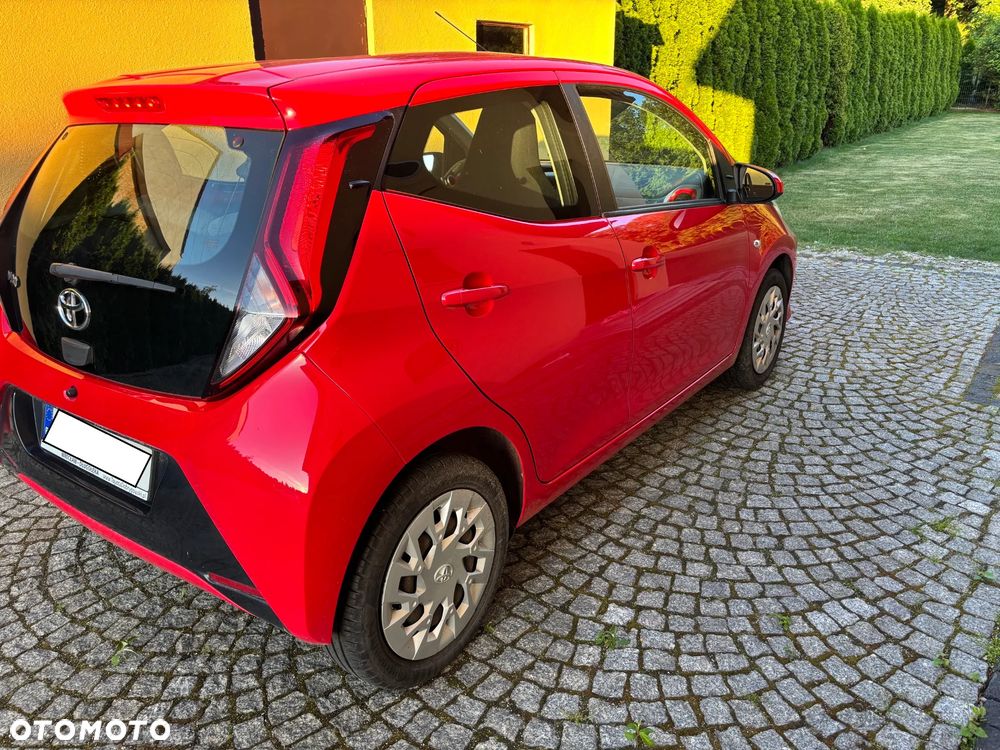 Toyota Aygo x-play - 5