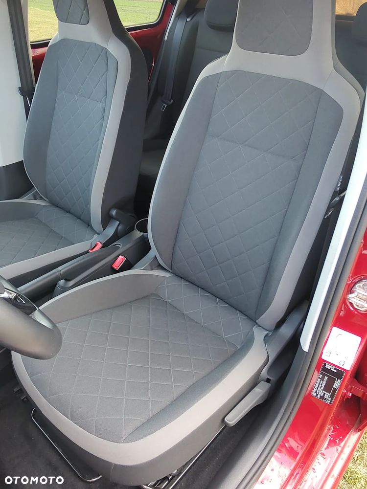 Volkswagen up! e-up United - 13