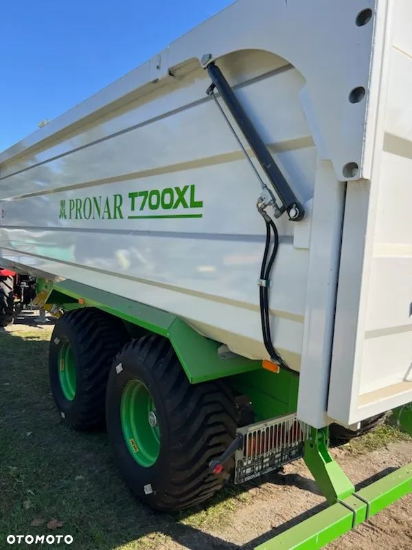 Pronar Przyczepa skorupowa T669 /T-700 XL tandem 14 ton, nadstawy, plandeka, oś skrętna - 23