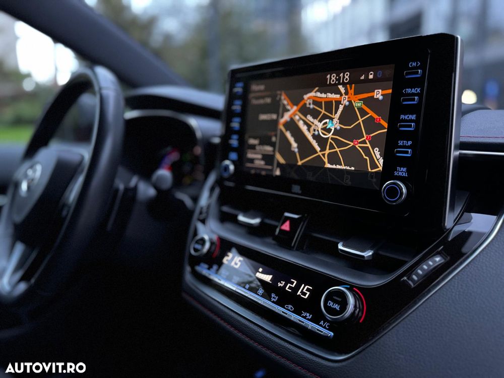 Toyota Corolla 2.0 HSD Exclusive interior Negru - 22