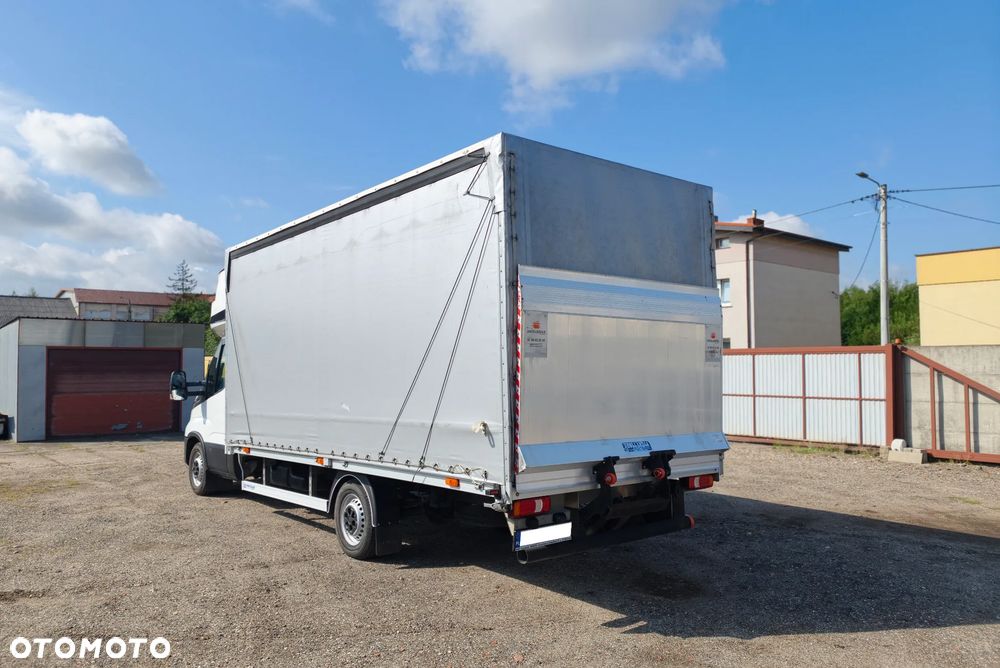 Iveco DAILY FIRANA 10EP WINDA DHOLLANDIA PLANDEKA 3.0 180KM HIMATIC AUTOMAT NAWIGACJA RADAR ASYSTENT PASA SERWIS ASO BEZWYPADKOWY ZADBANY 2024 FV23% KLIMA WEBASTO 35S18 - 13