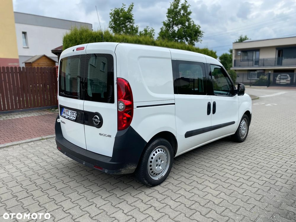 Opel COMBO - 4