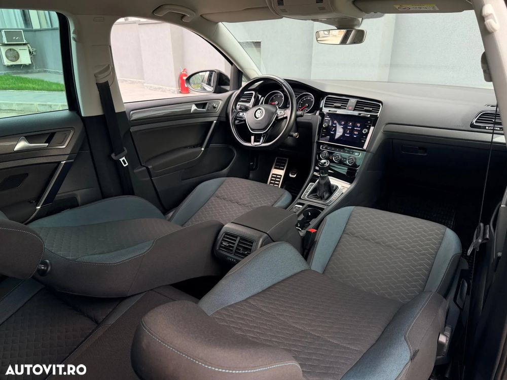Volkswagen Golf 1.6 TDI SCR IQ.DRIVE - 3
