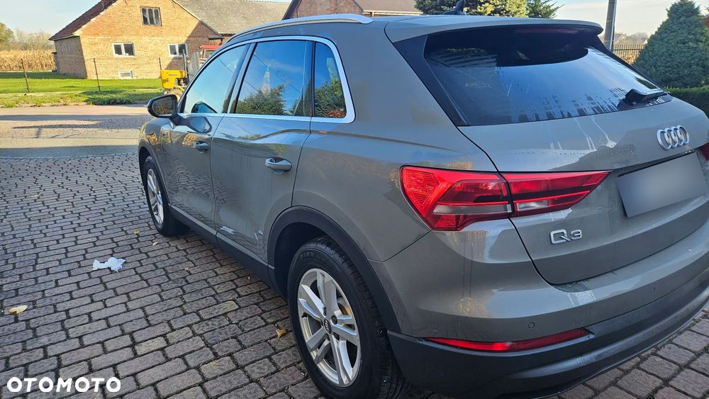 Audi Q3 35 TFSI S tronic - 14