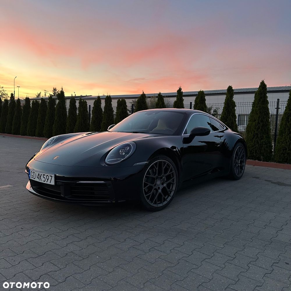 Porsche 911 Carrera - 1