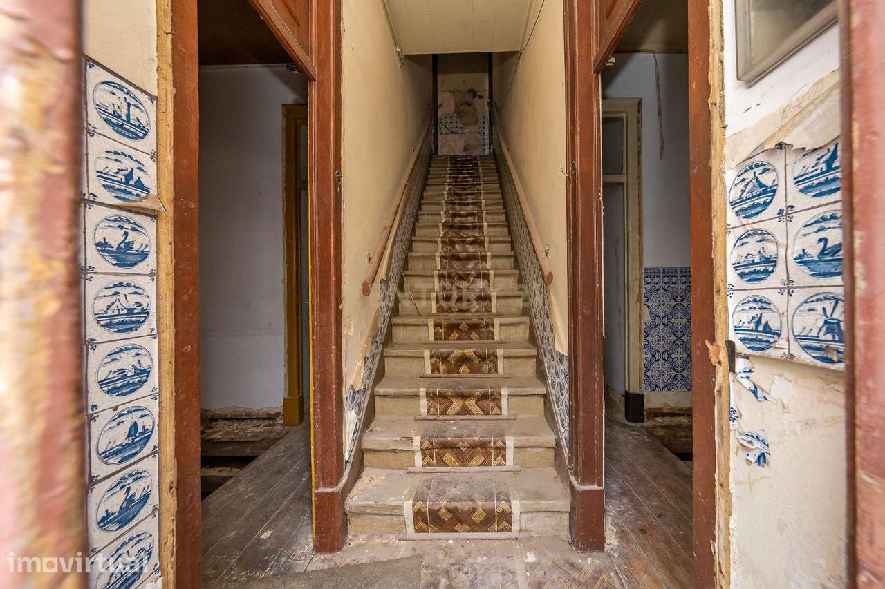 Edifício para Reabilitação Total no Bairro Salgado, Setúbal Bonfim com - Grande imagem: 3/60