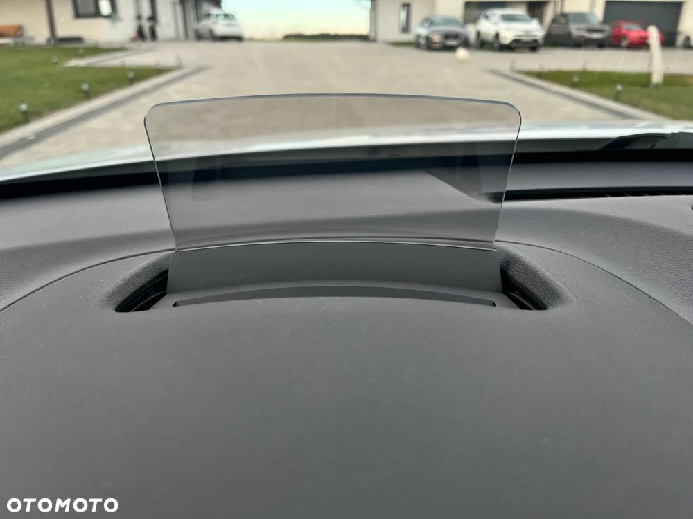 Hyundai Kona 64kWh Platinum - 38