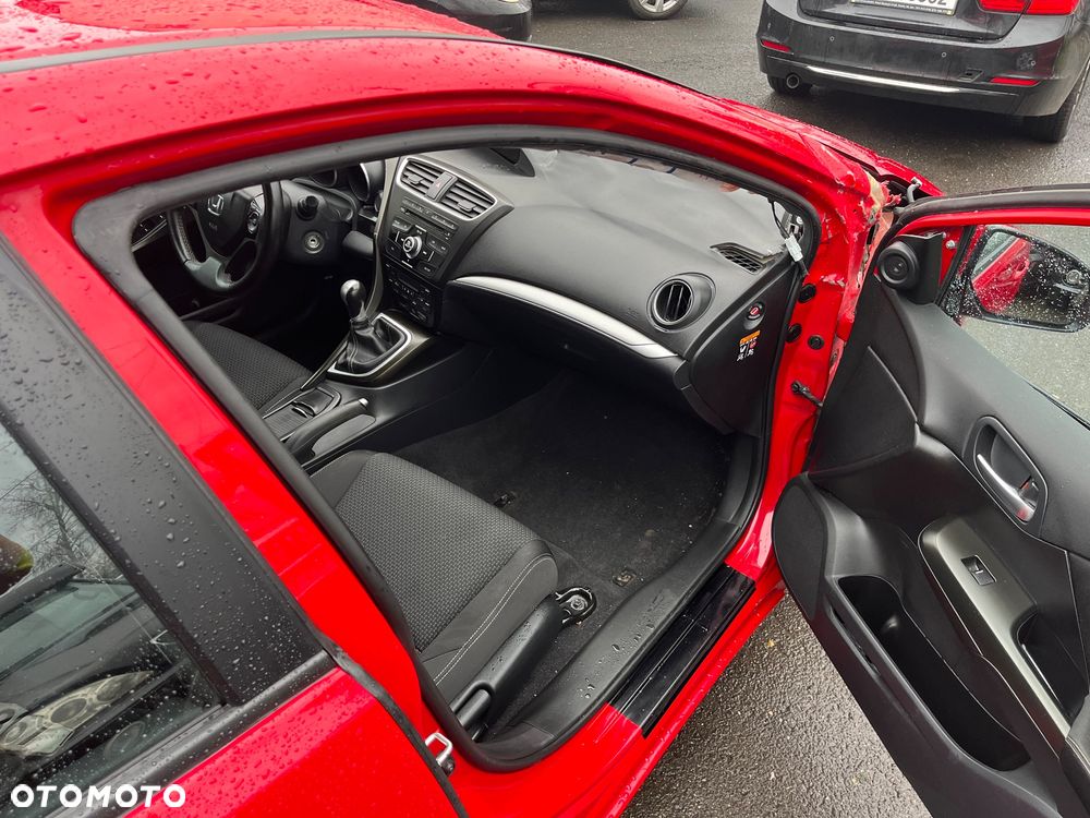 Honda Civic 1.8 i-VTEC Sport Black Edition - 10